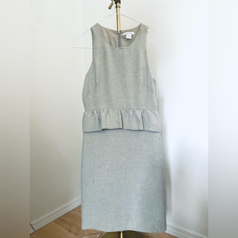 Club Monaco Size 0 Sleeveless Peplum Dress